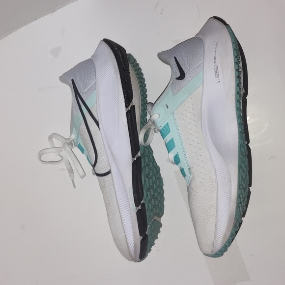 Nike Air Zoom Pegasus 38 White and Teal size 8.5 no insoles - Picture 3 of 8